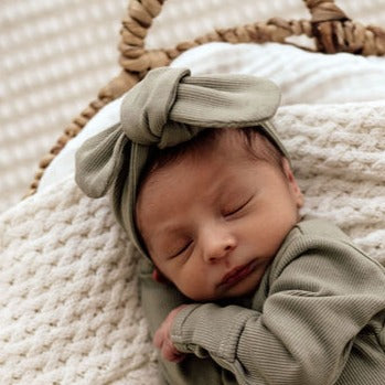 SNUGGLE HUNNY KIDS Ribbed Topknot Headband - Dewkist