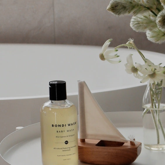 If you haven't tried our divine Bondi Wash Baby range, now's the perfect time. We're giving away a BONUS Bondi Wash Blue Gum & Neroli Baby Detergent 10ml sachet  with every Bondi Wash purchase. Limit one per order. 🌿 ⛵️