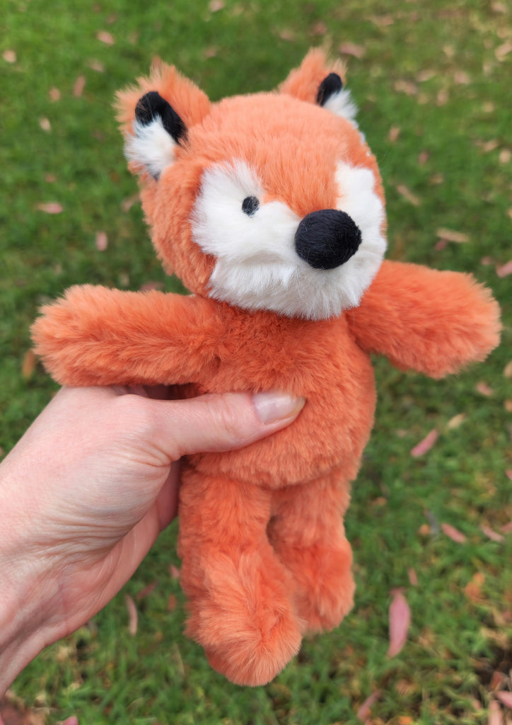 🦊 Felix the Fox is our newest @nanahuchy arrival. With a super-soft plush body and a gentle rattle sound, this clever character is the perfect size for little hands, and big people hands too 👐🏻
