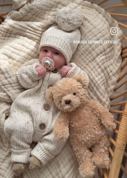 No toy is more classic than a teddy bear like our Snuggle Bunny Arthur. He's a real keeper 🧸