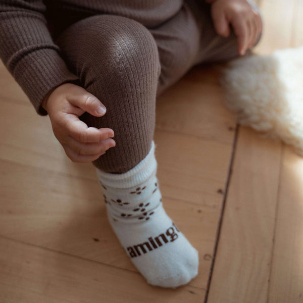 Little jolly jumpers need socks that stay on and stay up, and keep tiny toes snug and warm. Lamington Socks are made for all seasons in New Zealand from moisture-wicking, breathable merino wool. Check out this new design - Autumn 🍂