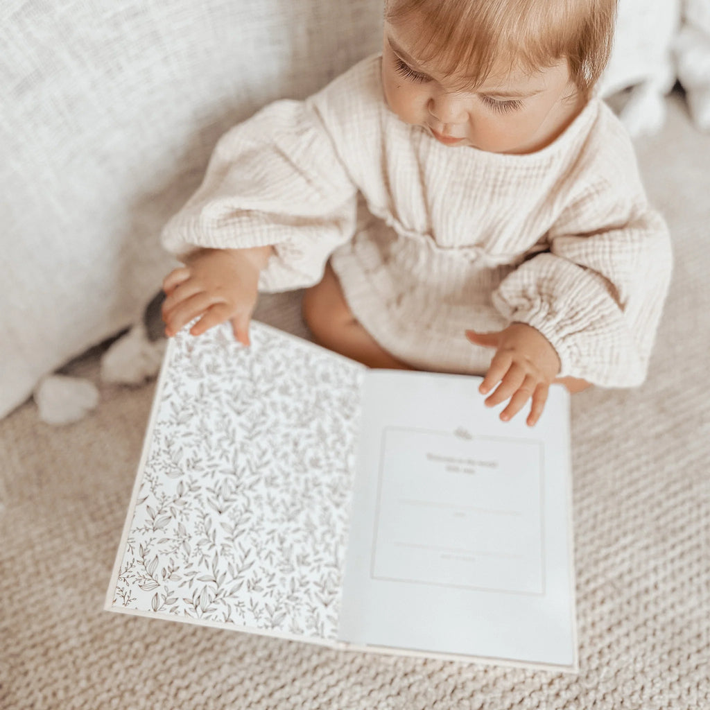 FOX & FALLOW Mini Baby Book Oatmeal