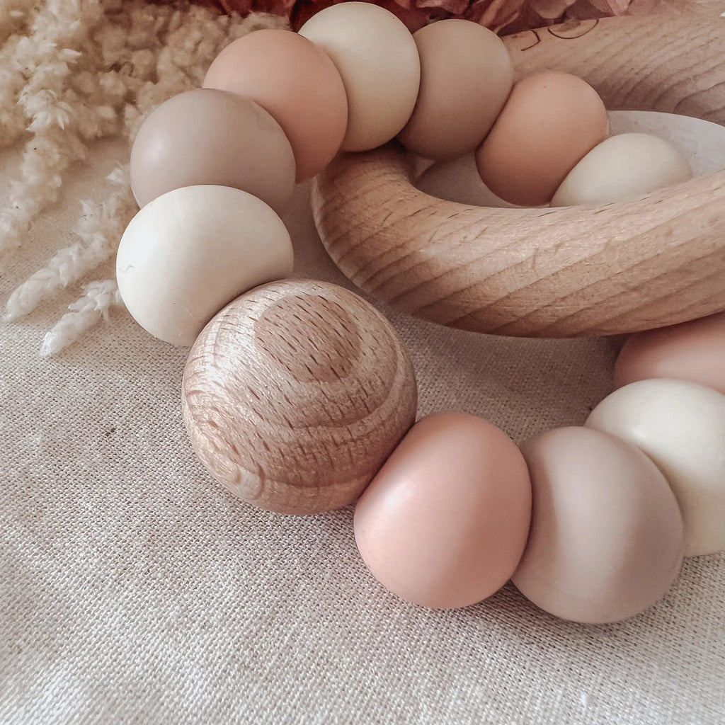 FOXX & WILLOW Infinity Ring Teether - Oat, Milk & Peach