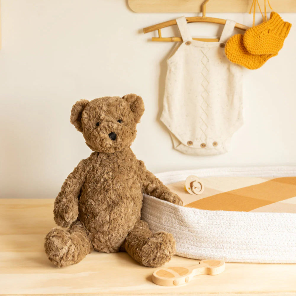 NANA HUCHY Jnr Benny the Bear lifestyle