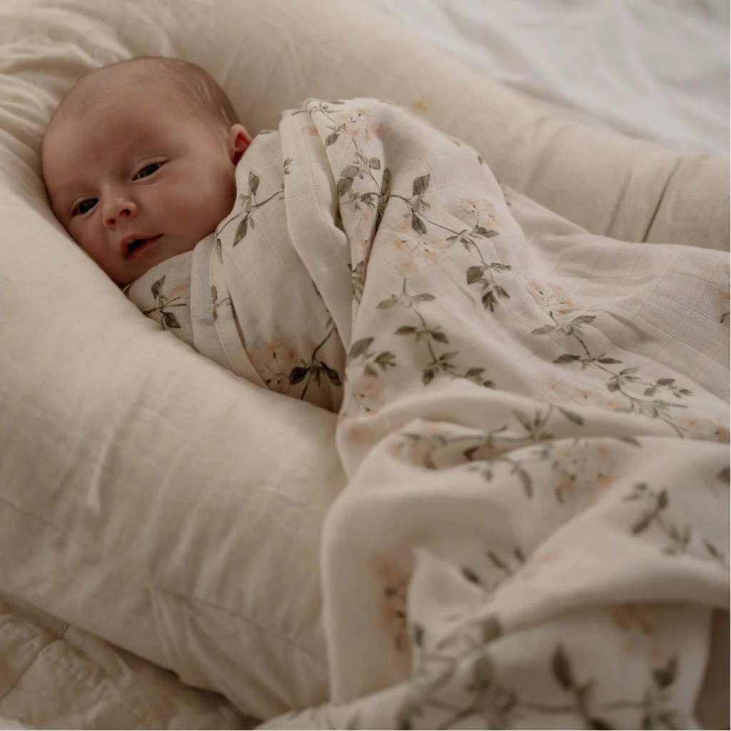 POP YA TOT Organic Muslin Swaddle - Fleur Blanche
