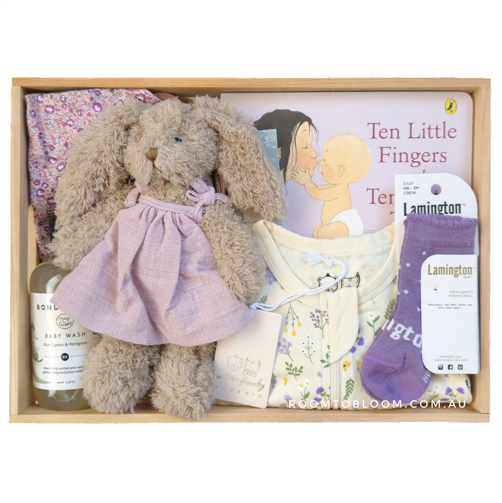 ROOM TO BLOOM Bella Floral Baby Gift Hamper
