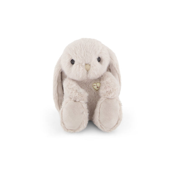 SNUGGLE BUNNIES Little Penelope - Beige toy with a heart tag on a white background