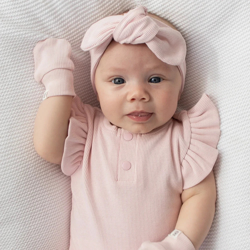 SNUGGLE HUNNY Organic Cotton Rib Mittens | Baby Pink