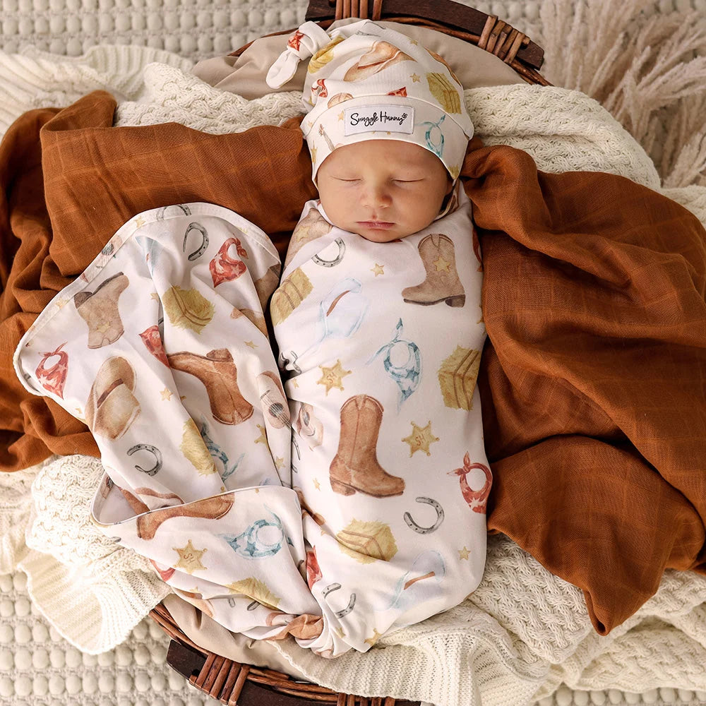 SNUGGLE HUNNY Organic Jersey Wrap & Beanie set | Cowboys