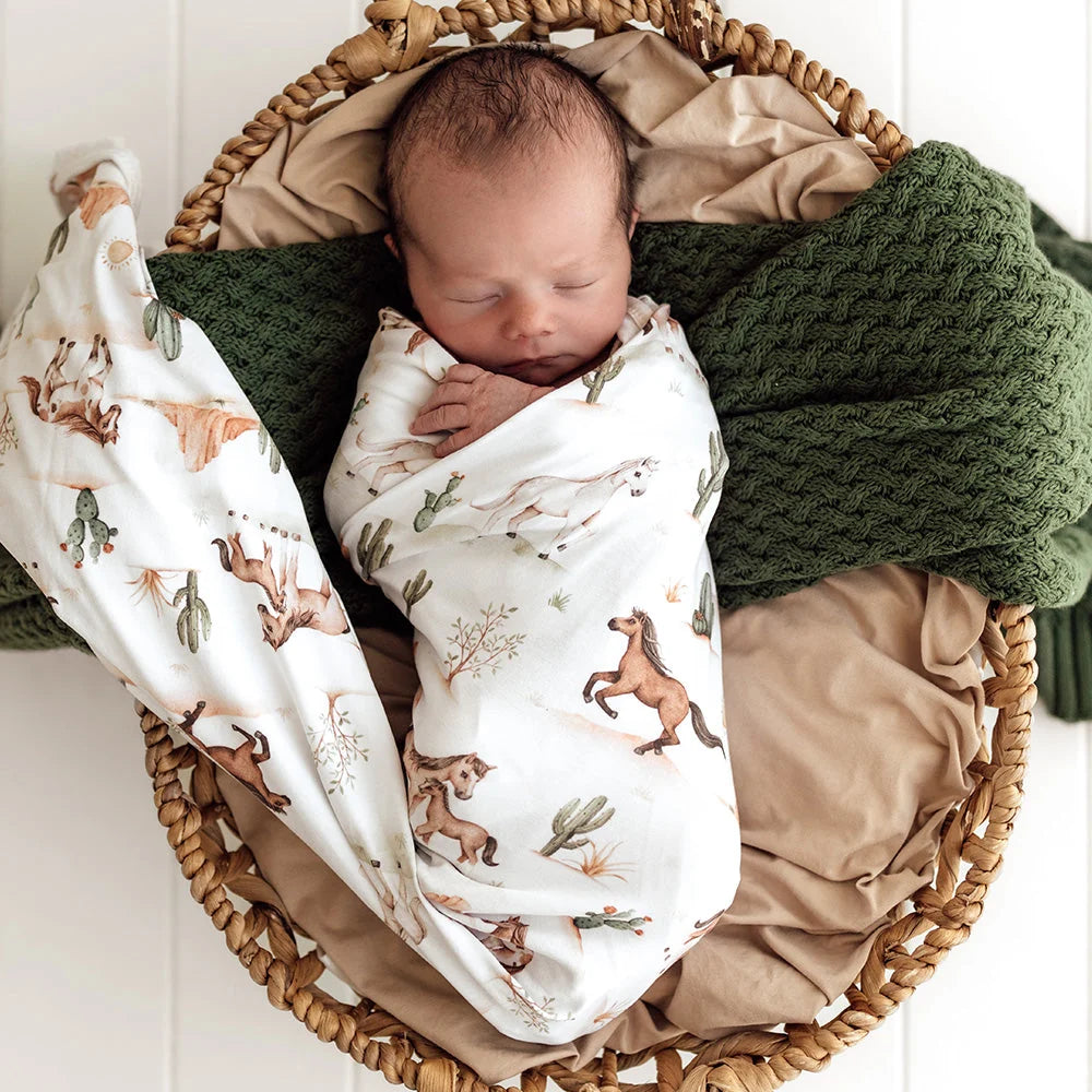 SNUGGLE HUNNY Organic Jersey Wrap & Beanie set | Wild Horses