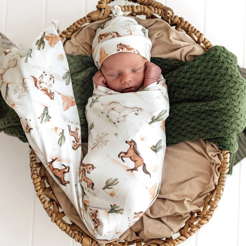 SNUGGLE HUNNY Organic Jersey Wrap & Beanie set | Wild Horses