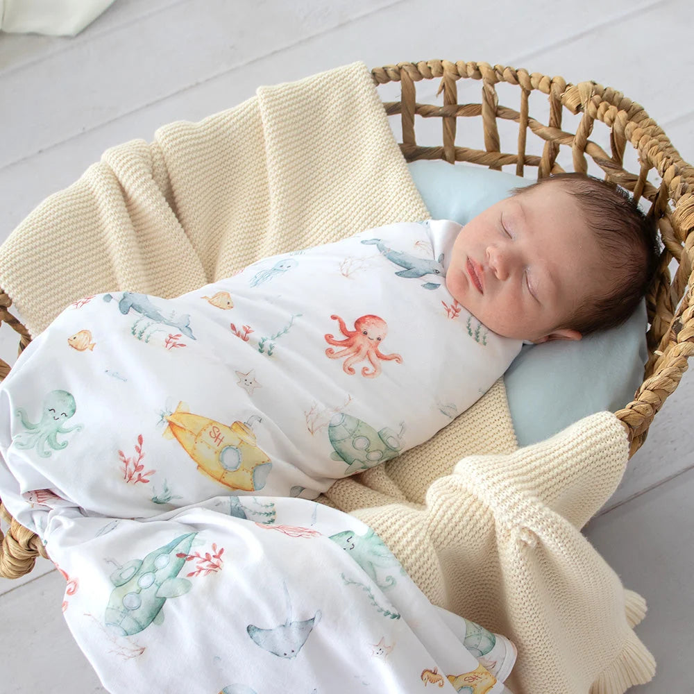 SNUGGLE HUNNY Organic Jersey Wrap & Beanie set | Little Subs