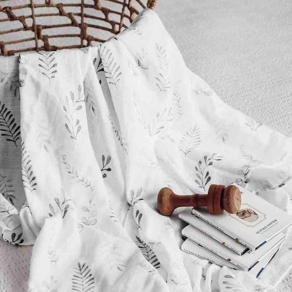 SNUGGLE HUNNY Organic Muslin Swaddle -  Wild Fern