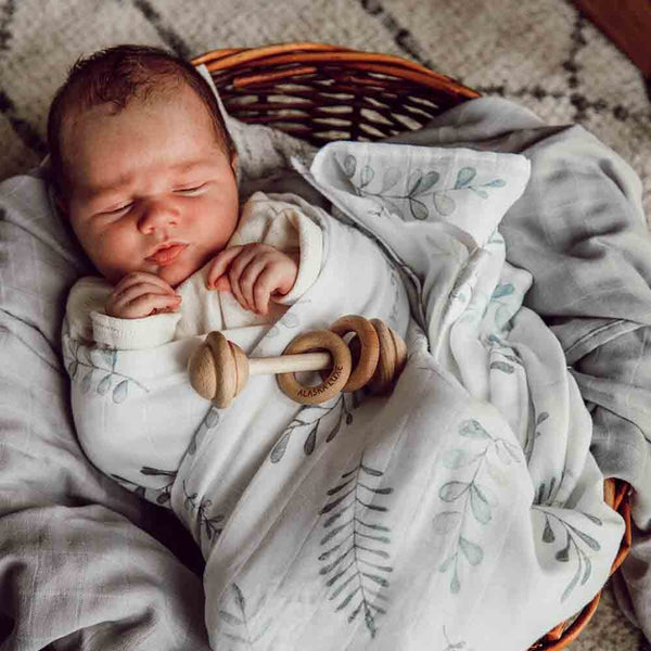 SNUGGLE HUNNY Organic Muslin Swaddle -  Wild Fern