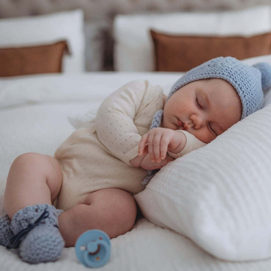 SNUGGLE HUNNY  Merino Wool Bonnet & Booties - Blue