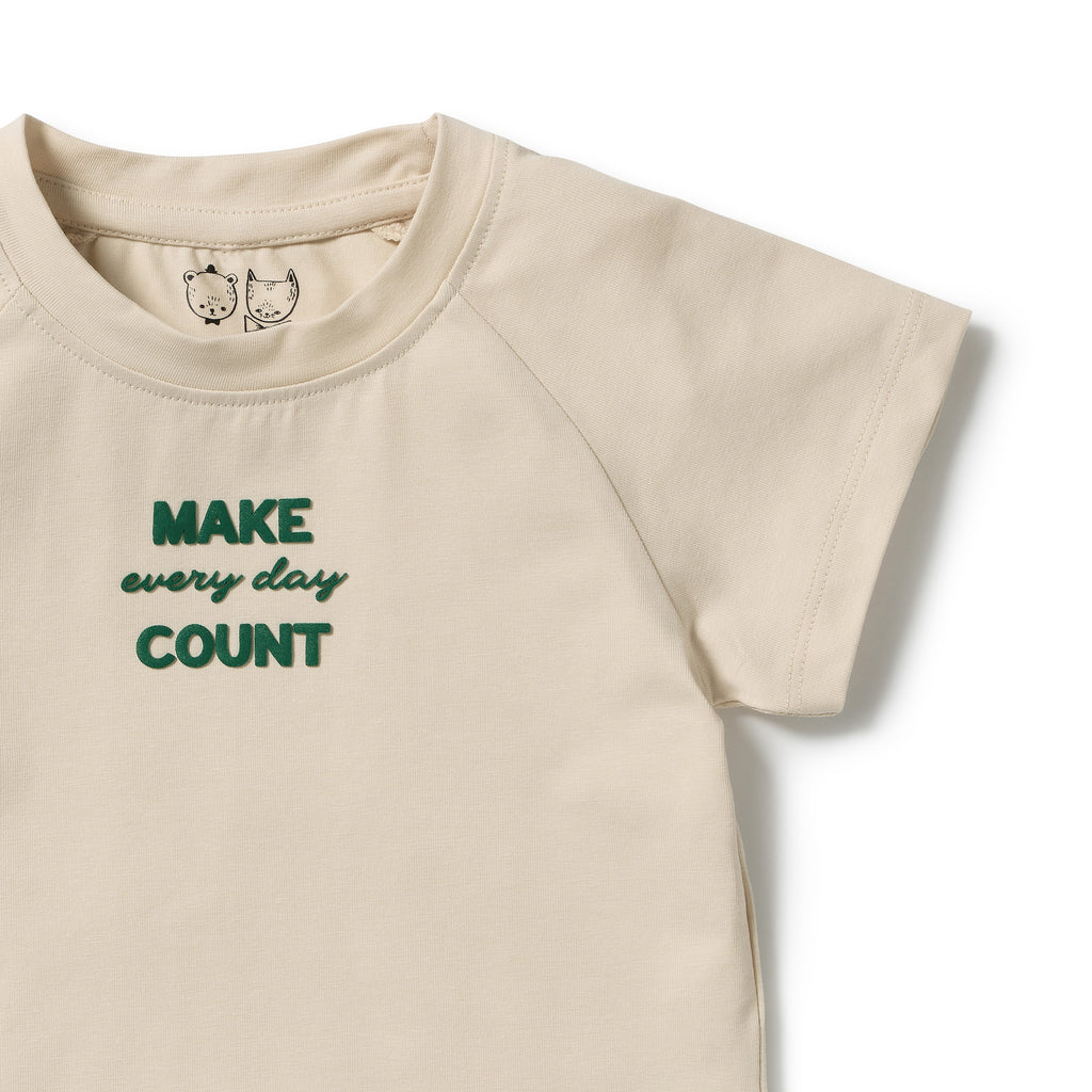 WILSON & FRENCHY Organic Tee - Make Every Day Count detail