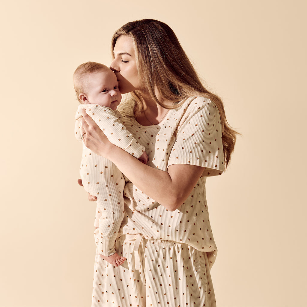 WILSON & FRENCHY Organic Zipsuit - Little Lady Bugs lifestyle