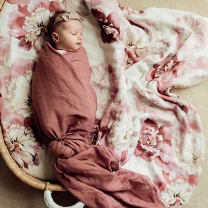 Organic Muslin Wrap Rose Room to Bloom