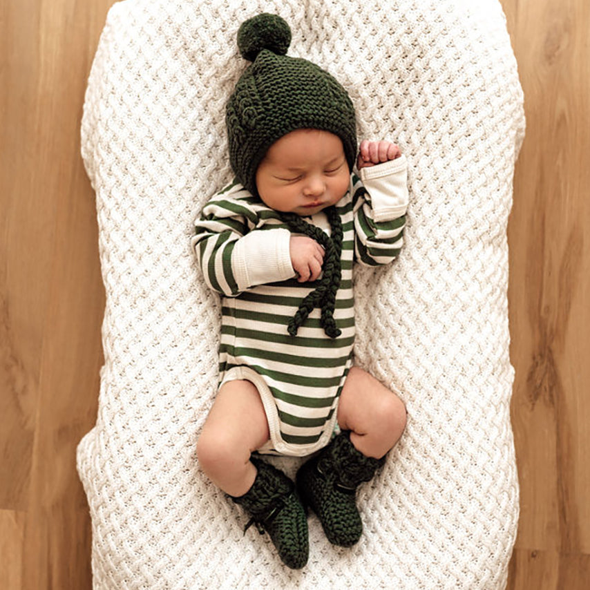 SNUGGLE HUNNY Merino Wool Bonnet & Booties - Olive