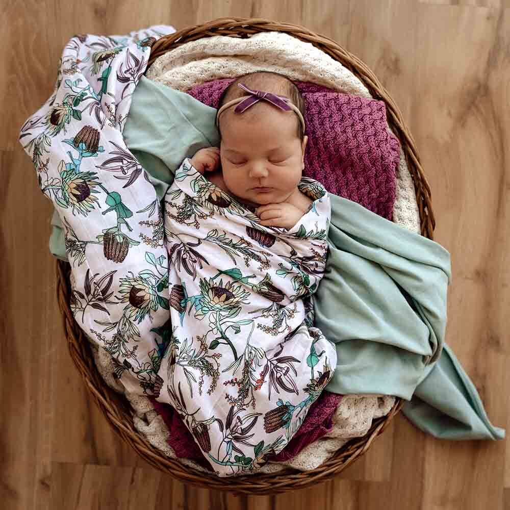 SNUGGLE HUNNY Organic Muslin Swaddle -  Banksia