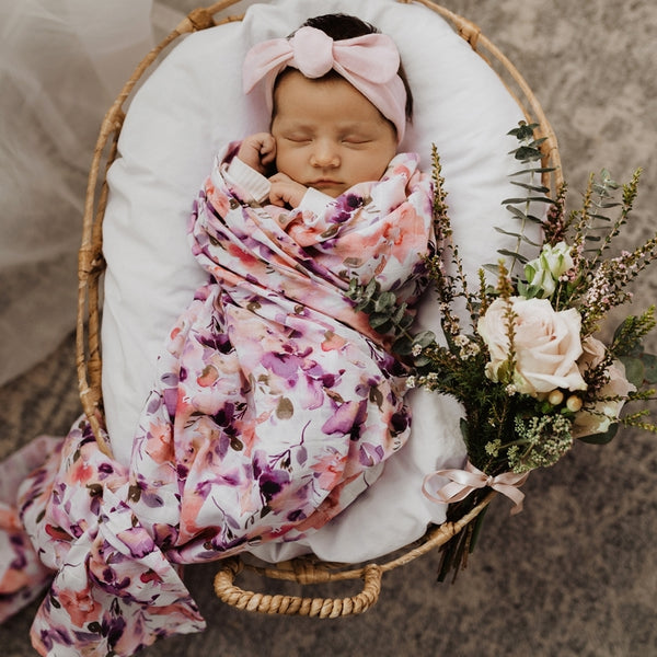 SNUGGLE HUNNY Organic Muslin Swaddle - Blushing Beauty