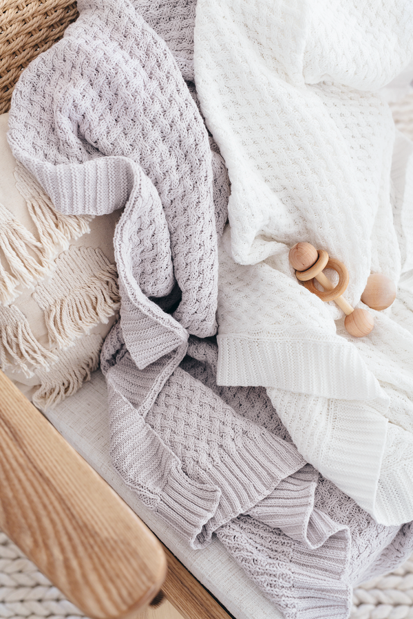 Snuggle Hunny Kids Diamond Knit Baby Blanket - White