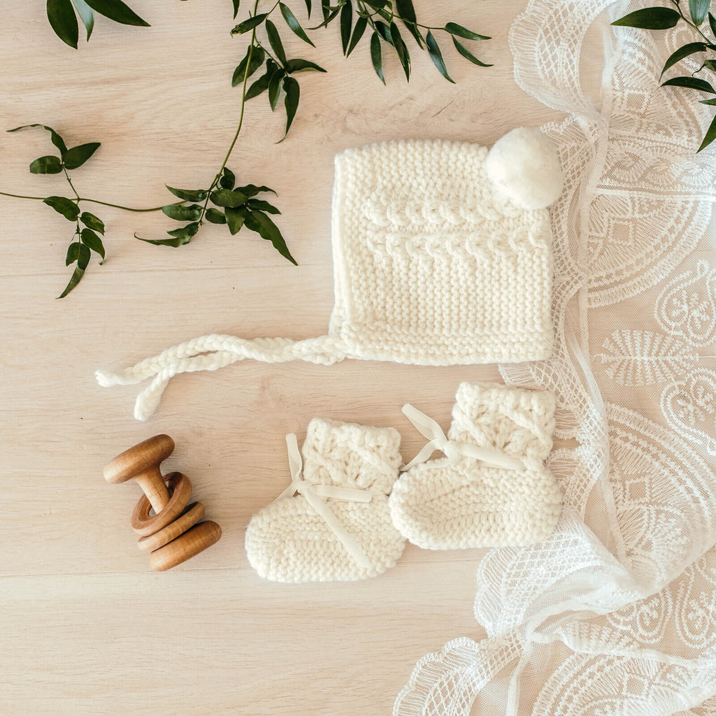 Snuggle Hunny Merino Wool Bonnet & Booties - Ivory